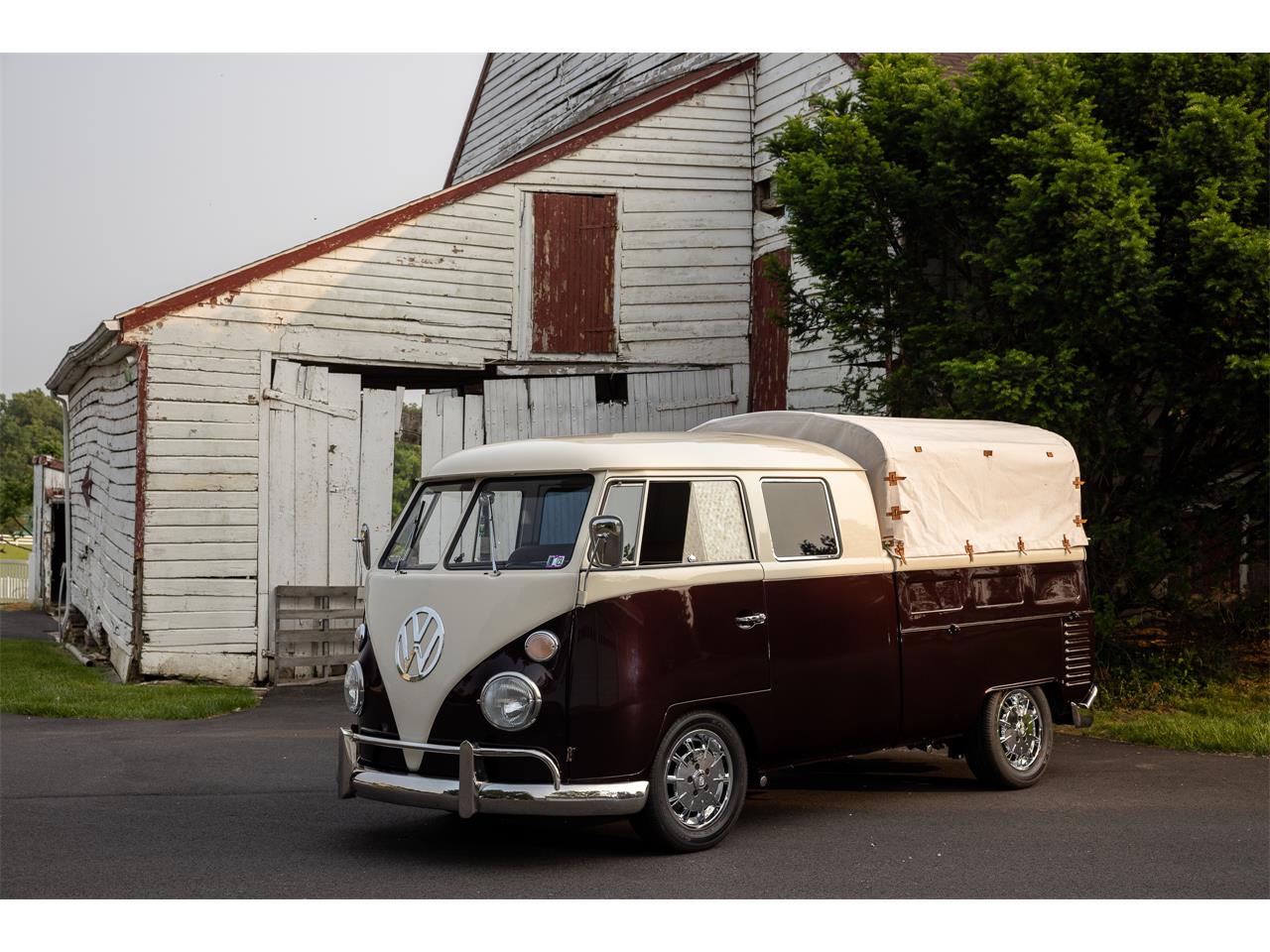Volkswagen-Double-cab-1965-Creamblk-cherry-Cream-7