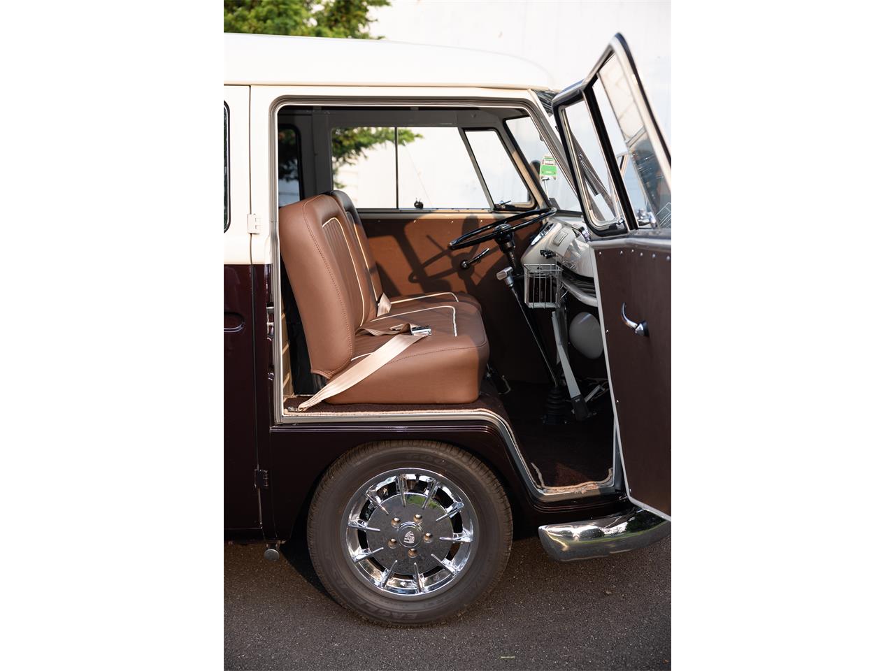 Volkswagen-Double-cab-1965-Creamblk-cherry-Cream-8