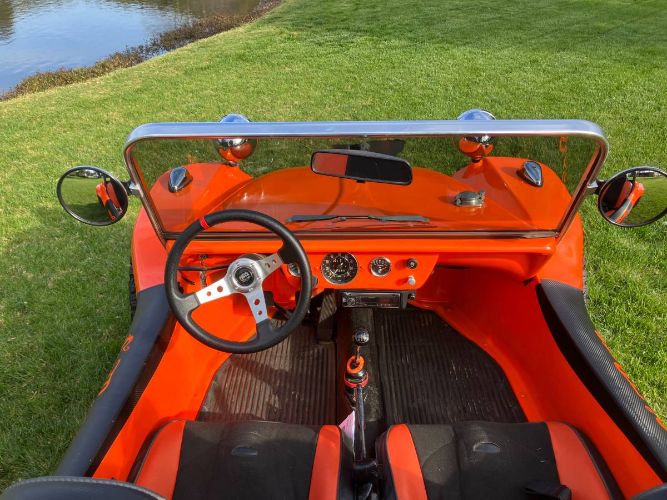 Volkswagen-Dune-buggy-1968-Orange-8