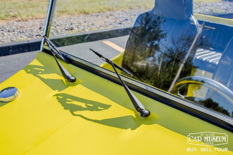 Volkswagen-Dune-buggy-1974-Bright-Yellow-Gel-Co-Black-Vinyl-41