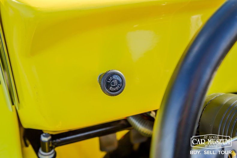 Volkswagen-Dune-buggy-1974-Bright-Yellow-Gel-Co-Black-Vinyl-45