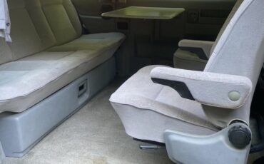Volkswagen-EuroVan-1993-Standard-Passenger-Van-5