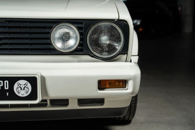 Volkswagen-Golf-1992-14