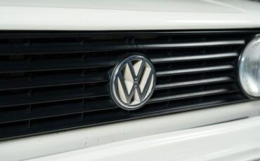 Volkswagen-Golf-1992-17