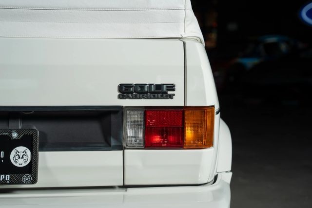 Volkswagen-Golf-1992-25