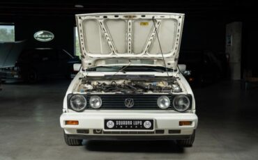 Volkswagen-Golf-1992-32