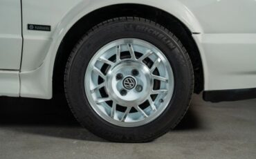 Volkswagen-Golf-1992-8