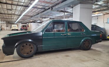 Volkswagen-Jetta-1983-Sedan-1