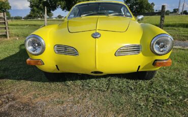 Volkswagen-Karmann-Ghia-1600-Coupe-1972-4
