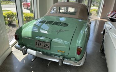 Volkswagen-Karmann-Ghia-1959-Coupe-1