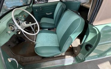 Volkswagen-Karmann-Ghia-1959-Coupe-3