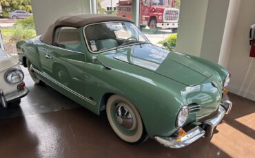 Volkswagen-Karmann-Ghia-1959-Coupe