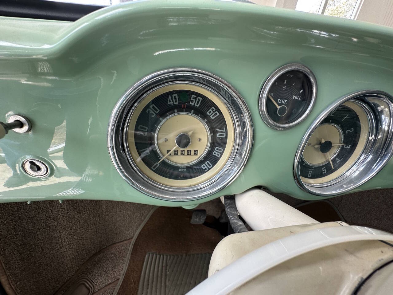 Volkswagen-Karmann-Ghia-1959-Coupe-4