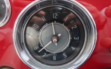 Volkswagen-Karmann-Ghia-1963-Coupe-8