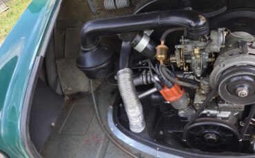 Volkswagen-Karmann-Ghia-1965-17