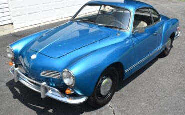 Volkswagen-Karmann-Ghia-1969-Coupe-1