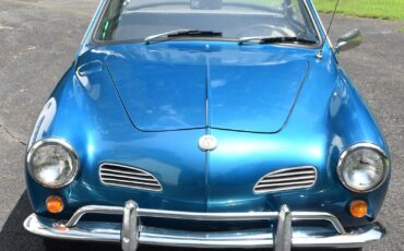 Volkswagen-Karmann-Ghia-1969-Coupe-10
