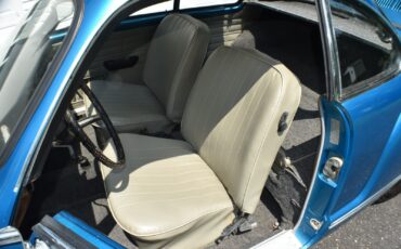 Volkswagen-Karmann-Ghia-1969-Coupe-19