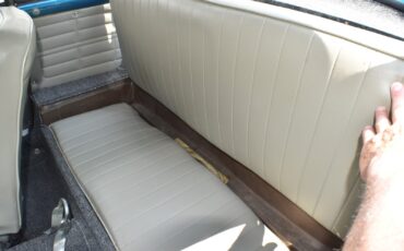 Volkswagen-Karmann-Ghia-1969-Coupe-21