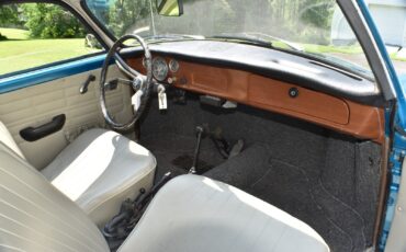 Volkswagen-Karmann-Ghia-1969-Coupe-23