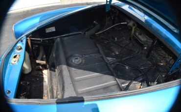 Volkswagen-Karmann-Ghia-1969-Coupe-28