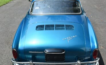 Volkswagen-Karmann-Ghia-1969-Coupe-5