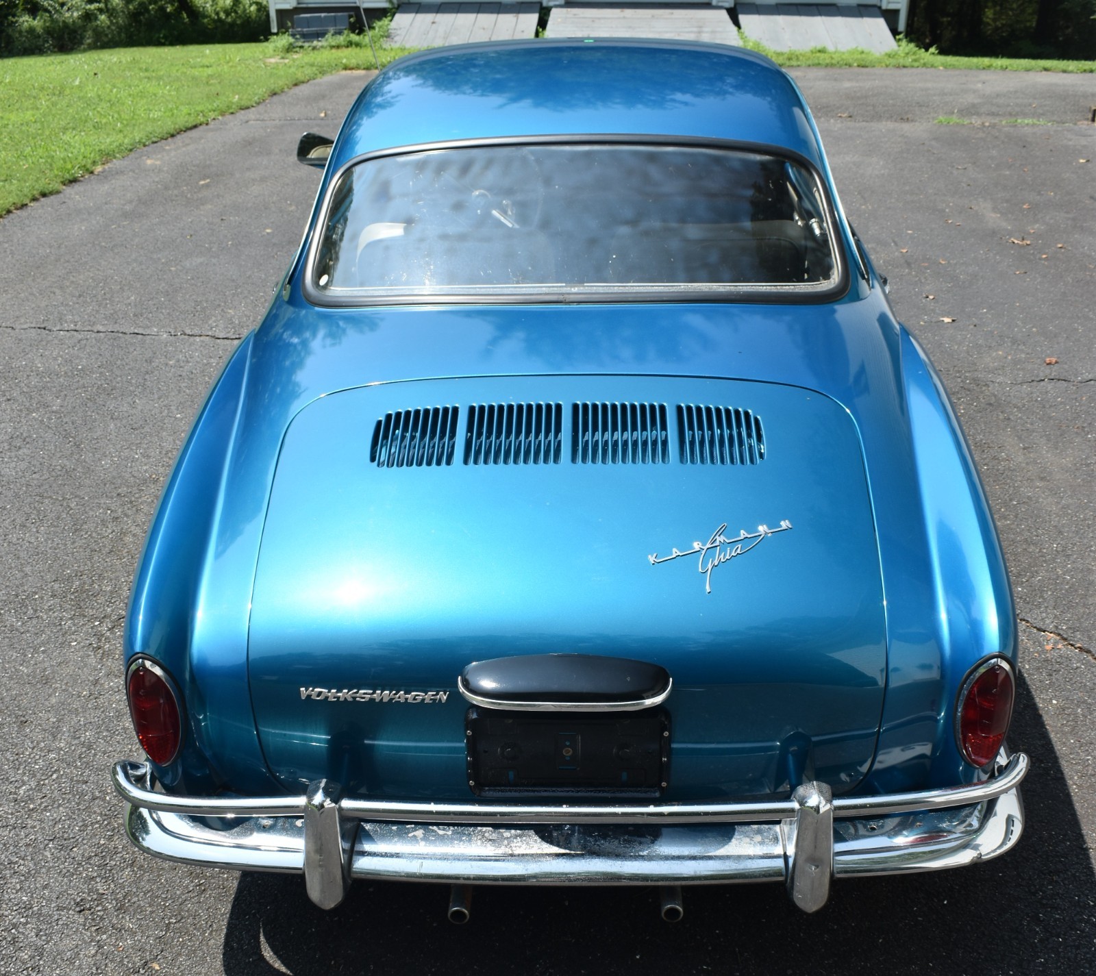 Volkswagen-Karmann-Ghia-1969-Coupe-5