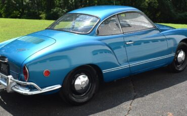 Volkswagen-Karmann-Ghia-1969-Coupe-6