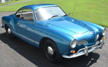Volkswagen-Karmann-Ghia-1969-Coupe-8