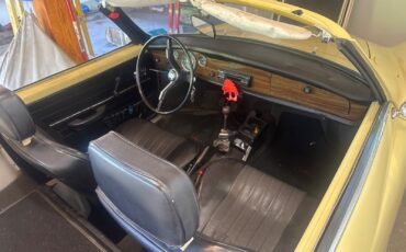 Volkswagen-Karmann-Ghia-1970-Convertible-6