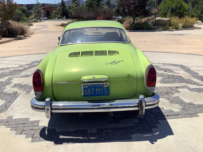 Volkswagen-Karmann-Ghia-1973-Coupe-14
