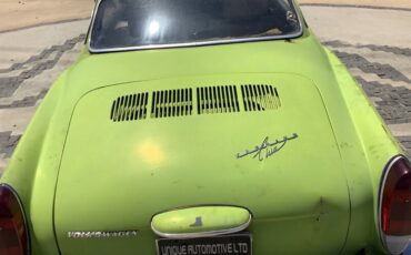 Volkswagen-Karmann-Ghia-1973-Coupe-16