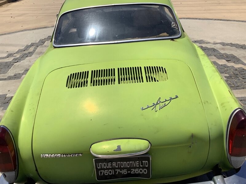 Volkswagen-Karmann-Ghia-1973-Coupe-16