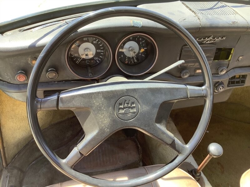 Volkswagen-Karmann-Ghia-1973-Coupe-19