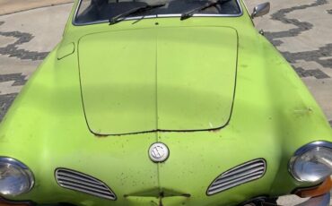 Volkswagen-Karmann-Ghia-1973-Coupe-3
