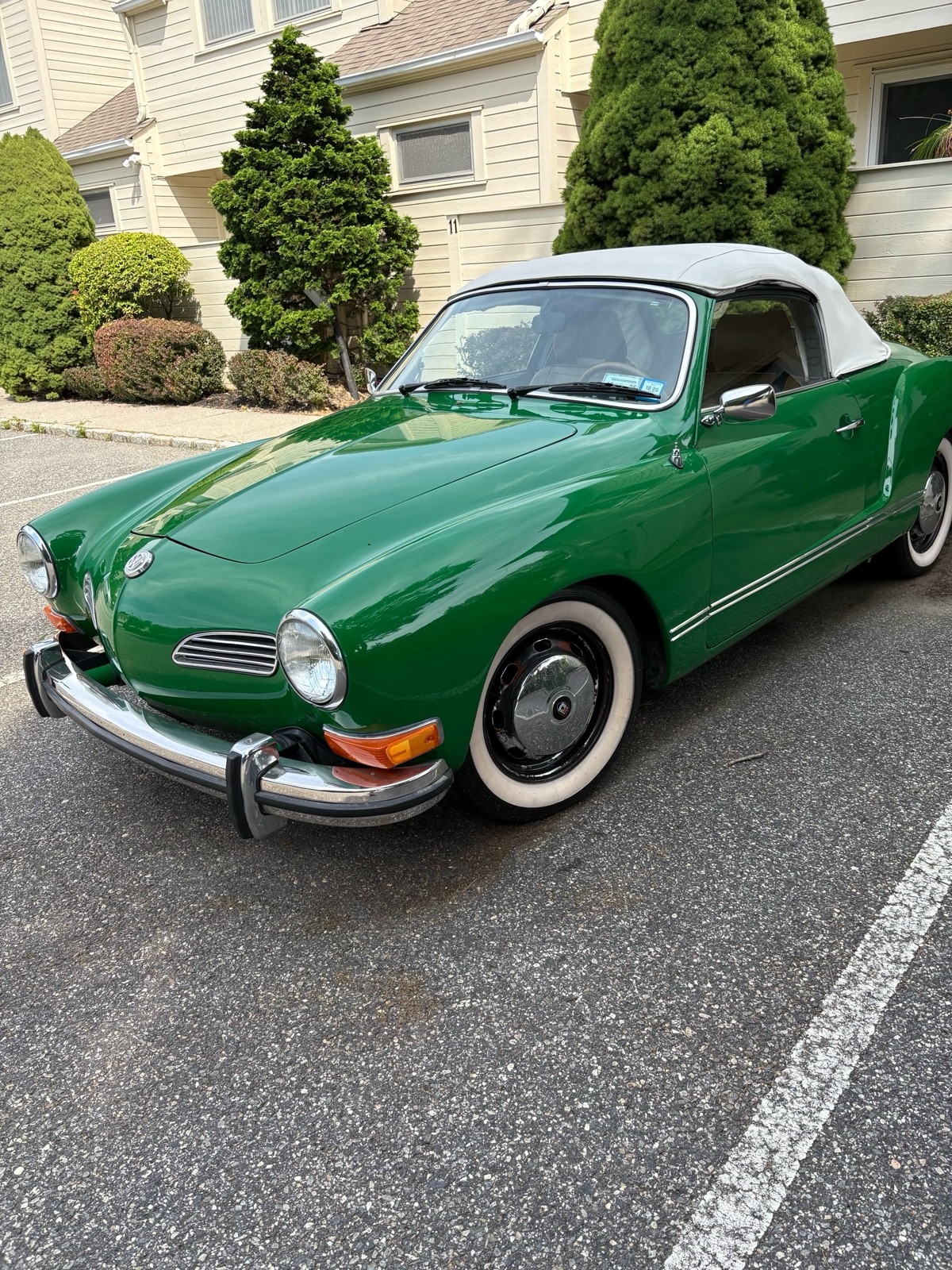 Volkswagen-Karmann-Ghia-1974-2