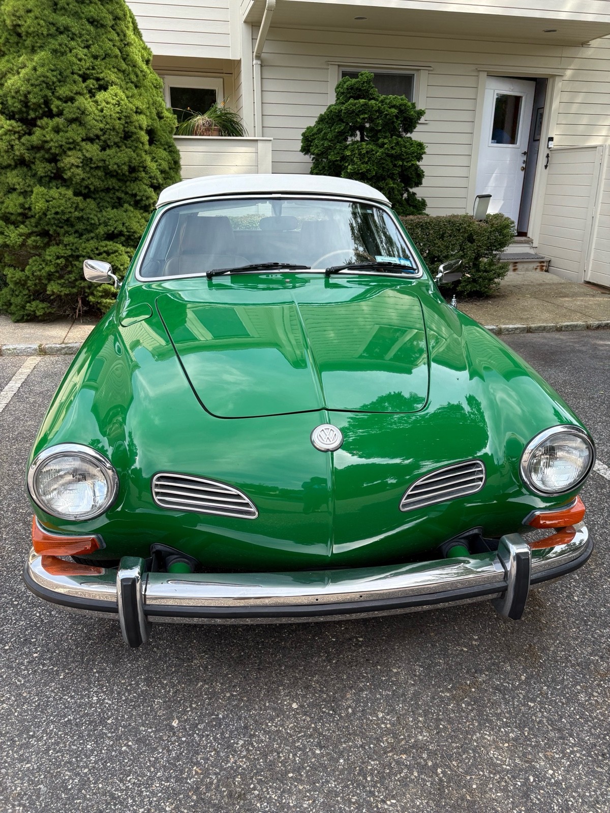 Volkswagen-Karmann-Ghia-1974-5