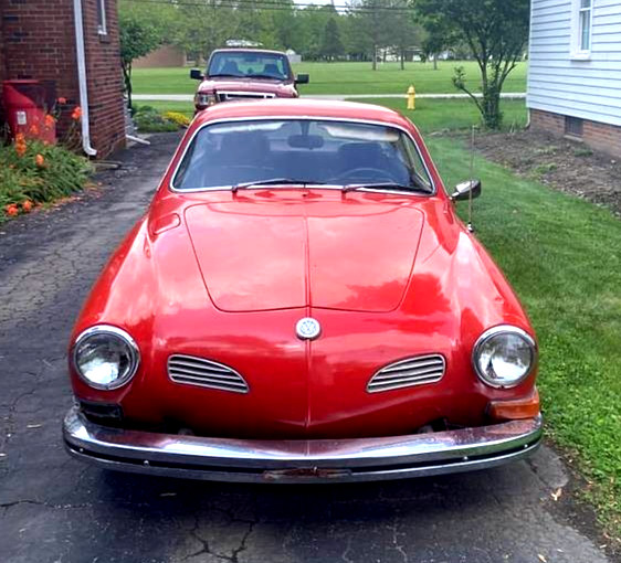 Volkswagen-Karmann-Ghia-1974-Coupe-2