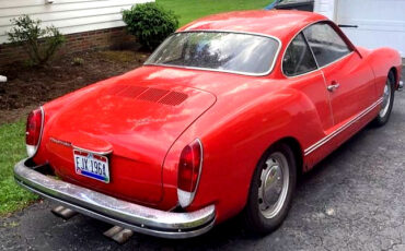 Volkswagen-Karmann-Ghia-1974-Coupe-5
