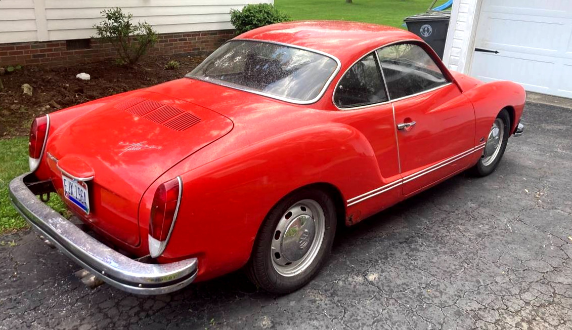 Volkswagen-Karmann-Ghia-1974-Coupe-6