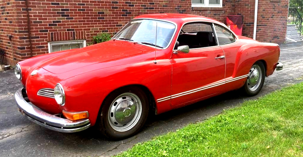 Volkswagen-Karmann-Ghia-1974-Coupe
