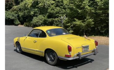 Volkswagen-Karmann-ghia-1971-Yellow-Charcoal-1