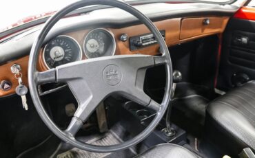 Volkswagen-Karmann-ghia-1973-Red-Black-15