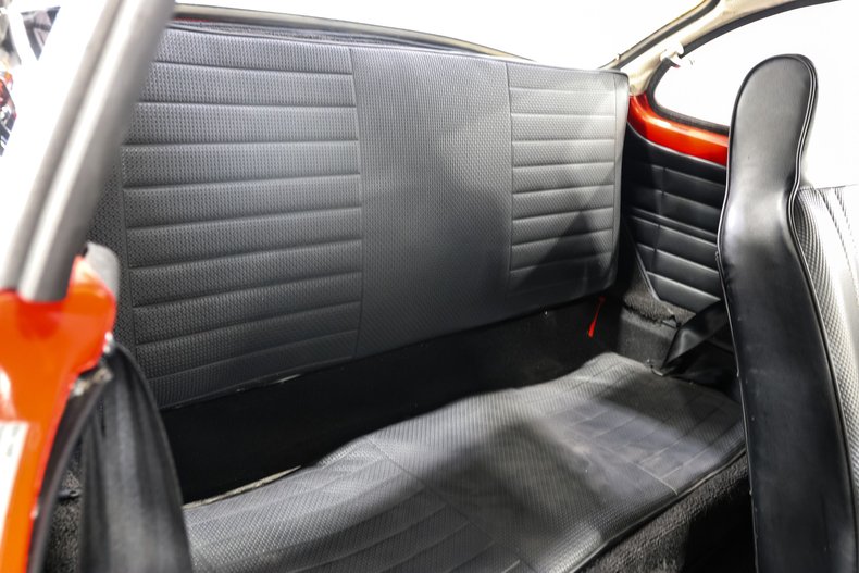 Volkswagen-Karmann-ghia-1973-Red-Black-20