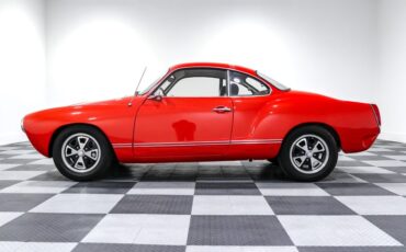 Volkswagen-Karmann-ghia-1973-Red-Black-3