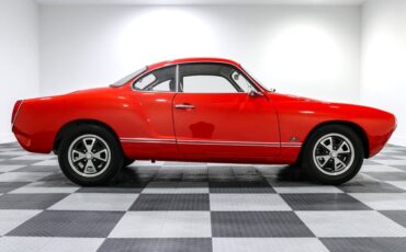 Volkswagen-Karmann-ghia-1973-Red-Black-7