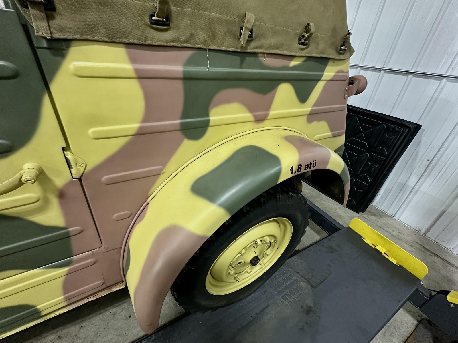 Volkswagen-Kubelwagen-Type-82-1943-EXTREMELY-RARE-PORSCHE-23