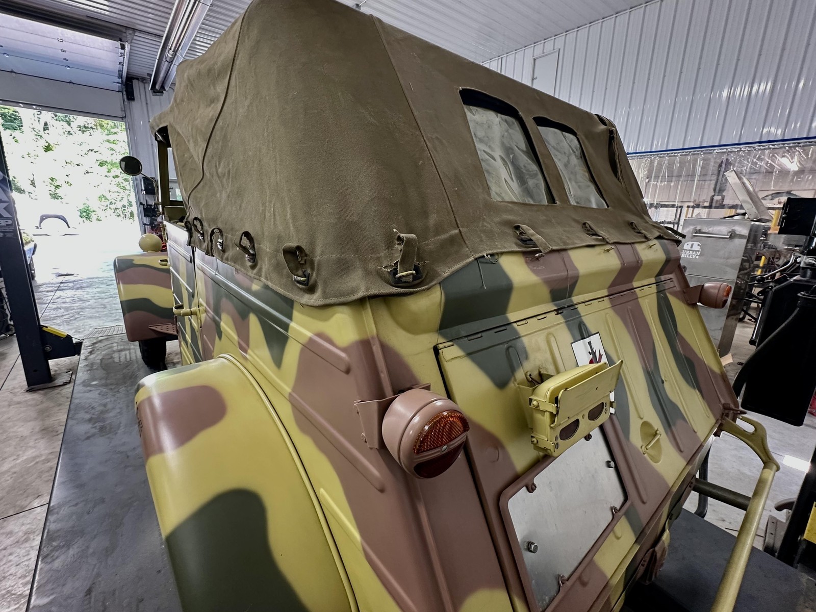 Volkswagen-Kubelwagen-Type-82-1943-EXTREMELY-RARE-PORSCHE-25