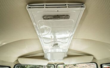 Volkswagen-Microbus-1964-Blue-Metallic-1