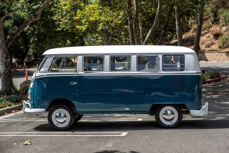 Volkswagen-Microbus-1964-Blue-Metallic-2